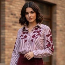 Bomuldskjorter - Rd broderi blomster