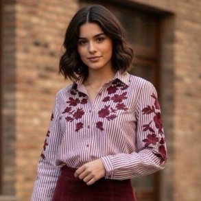 Bomuldskjorter - R�d broderi blomster